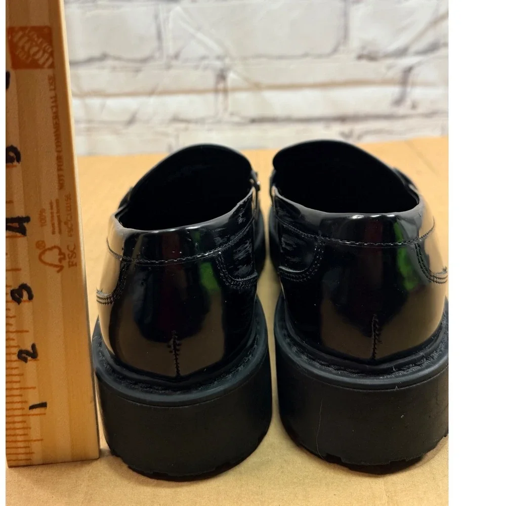 Calvin Klein Faux Patent Loafers Women 7 Black Lug Sole Chunky Dark Academia 90s